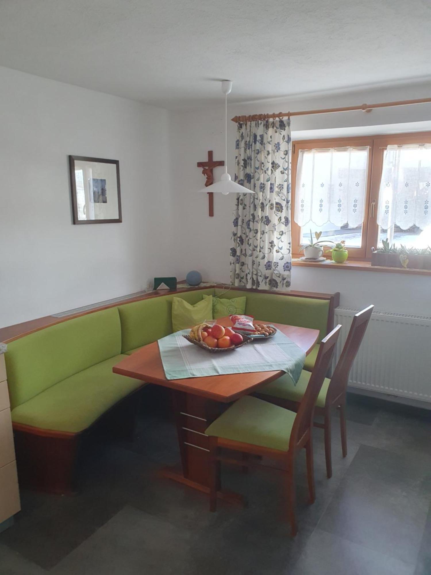 Apartement Schuster Lake Prags Braies المظهر الخارجي الصورة