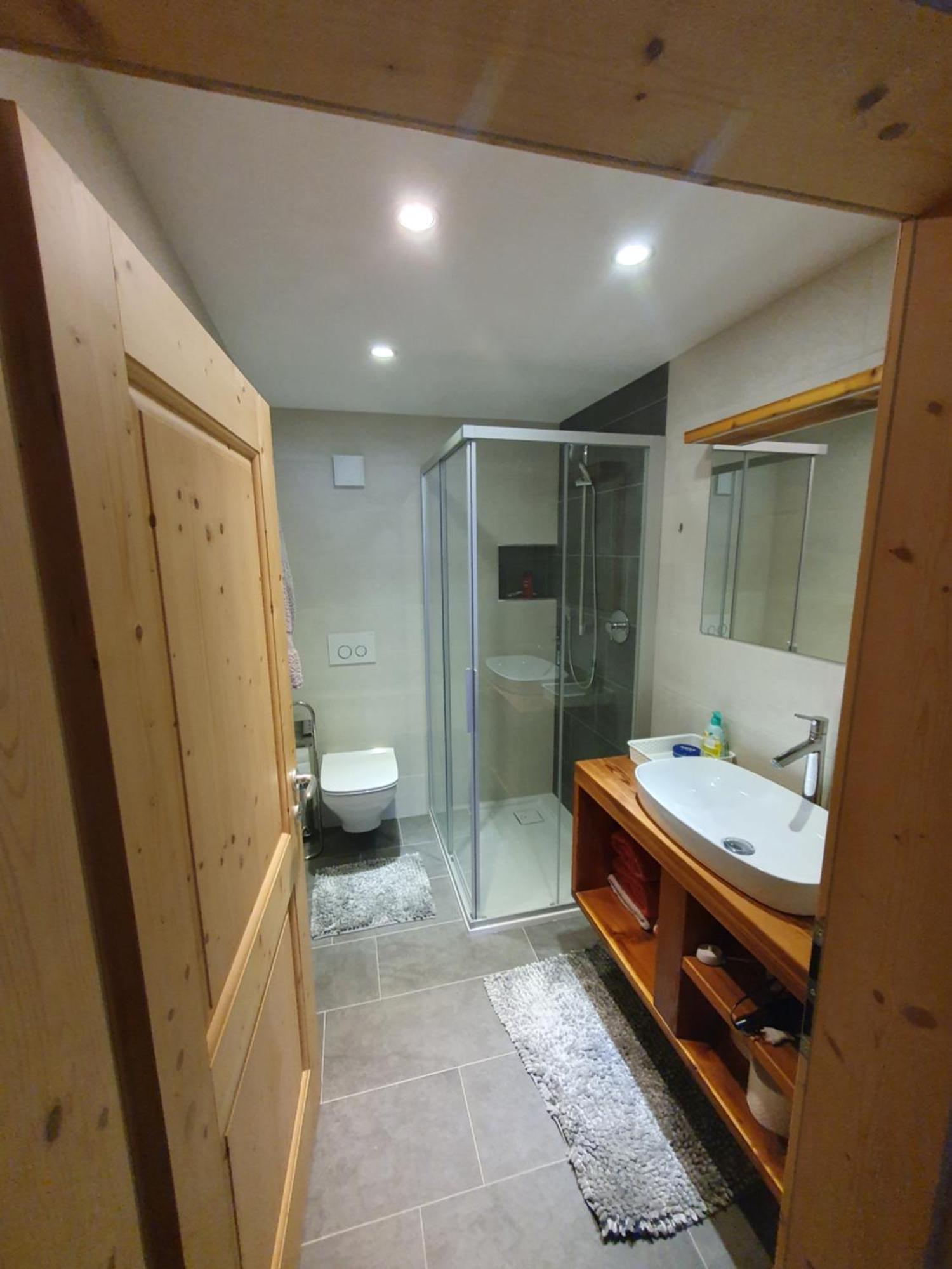 Apartement Schuster Lake Prags Braies المظهر الخارجي الصورة