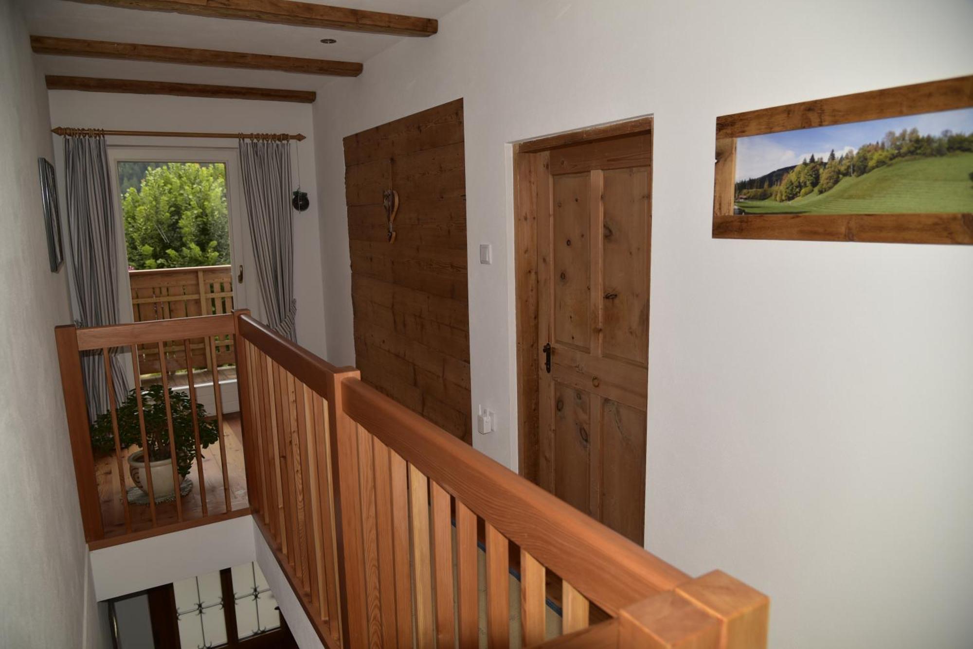 Apartement Schuster Lake Prags Braies المظهر الخارجي الصورة